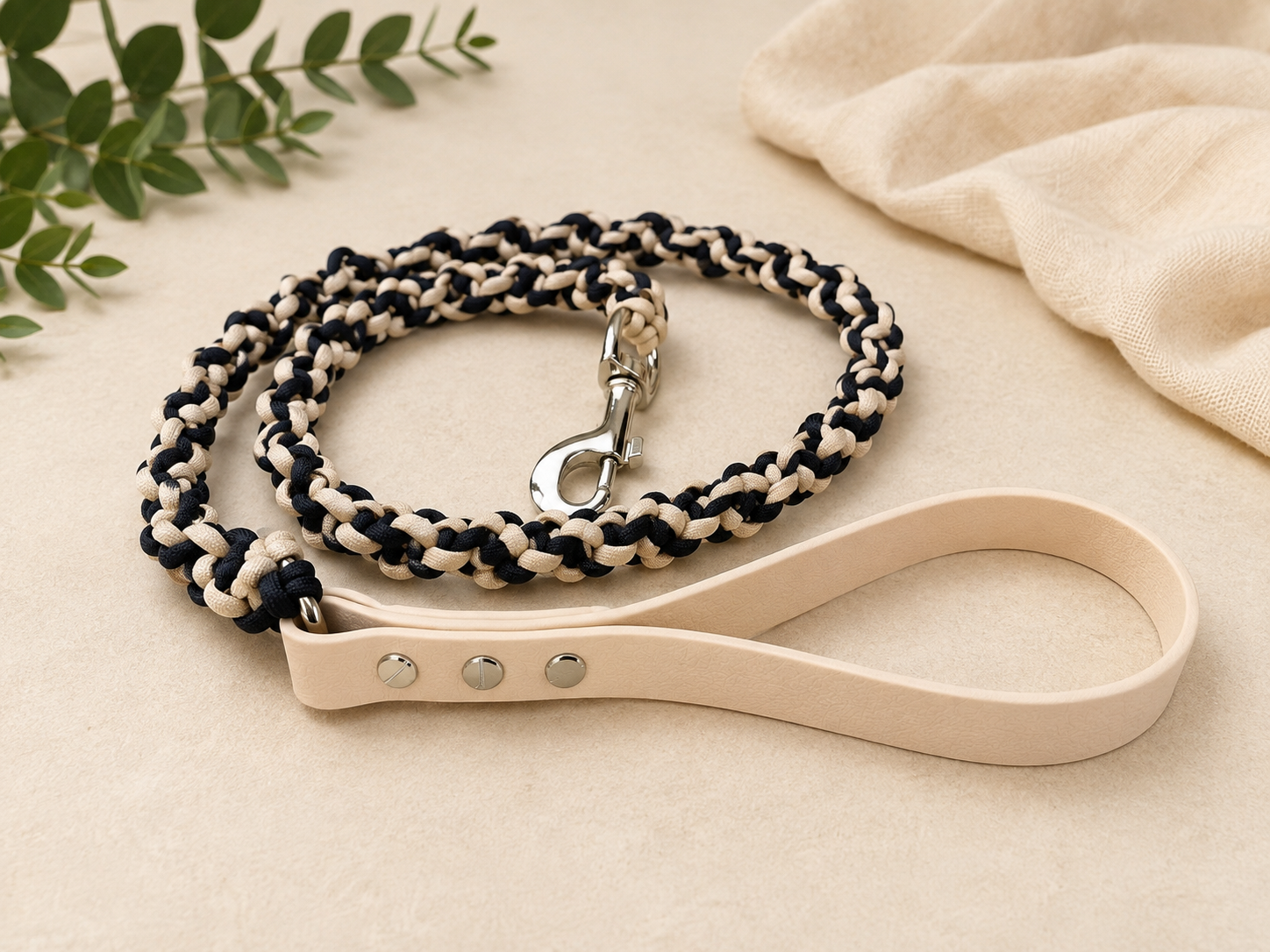 Leads and Lattes – Paracord Dog Lead Workshop
