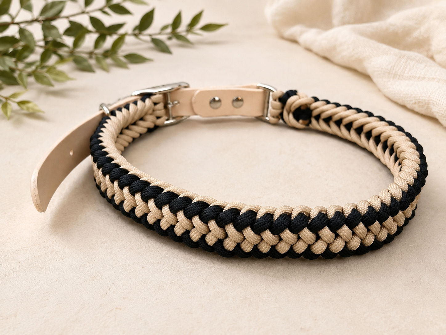 Collars and Cake - Paracord Dog Collar Workshop